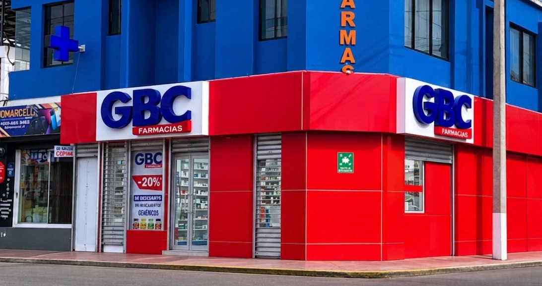 Fachada de Farmacia GBC · Santiago XIV