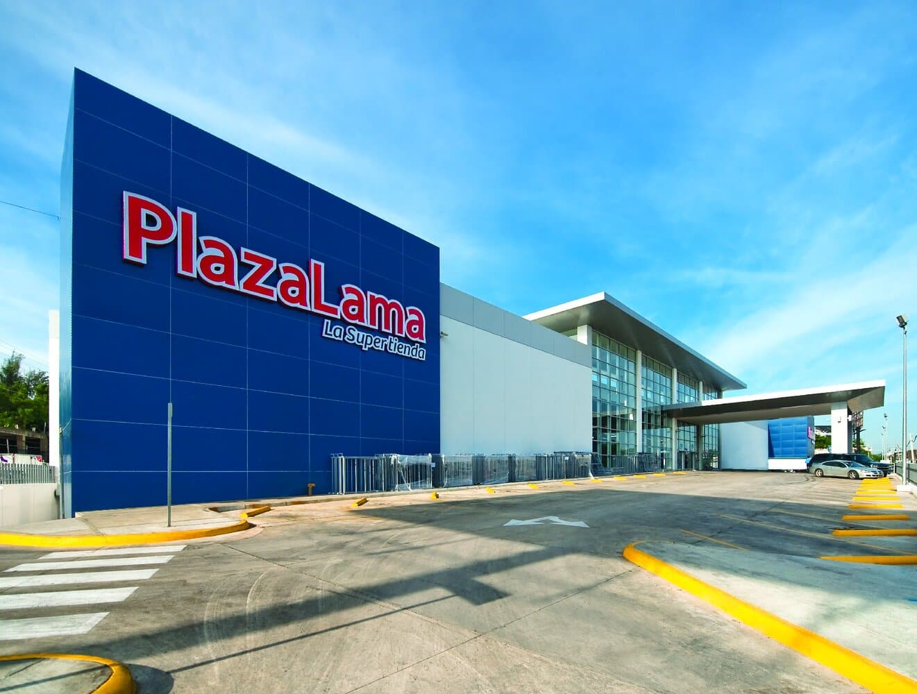 Fachada de Plaza Lama Santiago