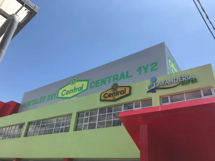 Fachada de Supermarket Central II
